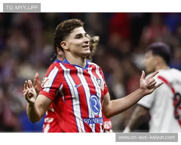 阿尔瓦雷斯欧冠11球追平萨乌尔，马竞锋线新核